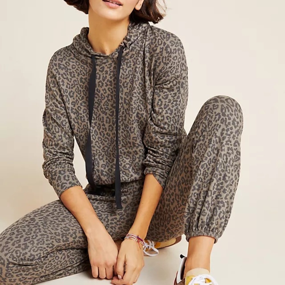 Leopard Print Women's Loungewear Set